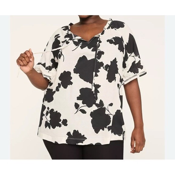 Lane Bryant Tops - Lane Bryant Zen Tie Top Women's 22/24 Black White Floral Classic V Neck Ruffle